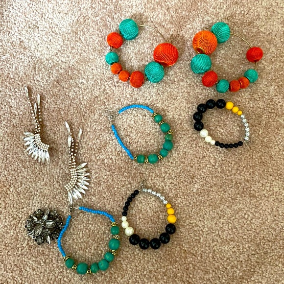 Assorted necklaces, earrings & bracelets - Picture 3 of 13